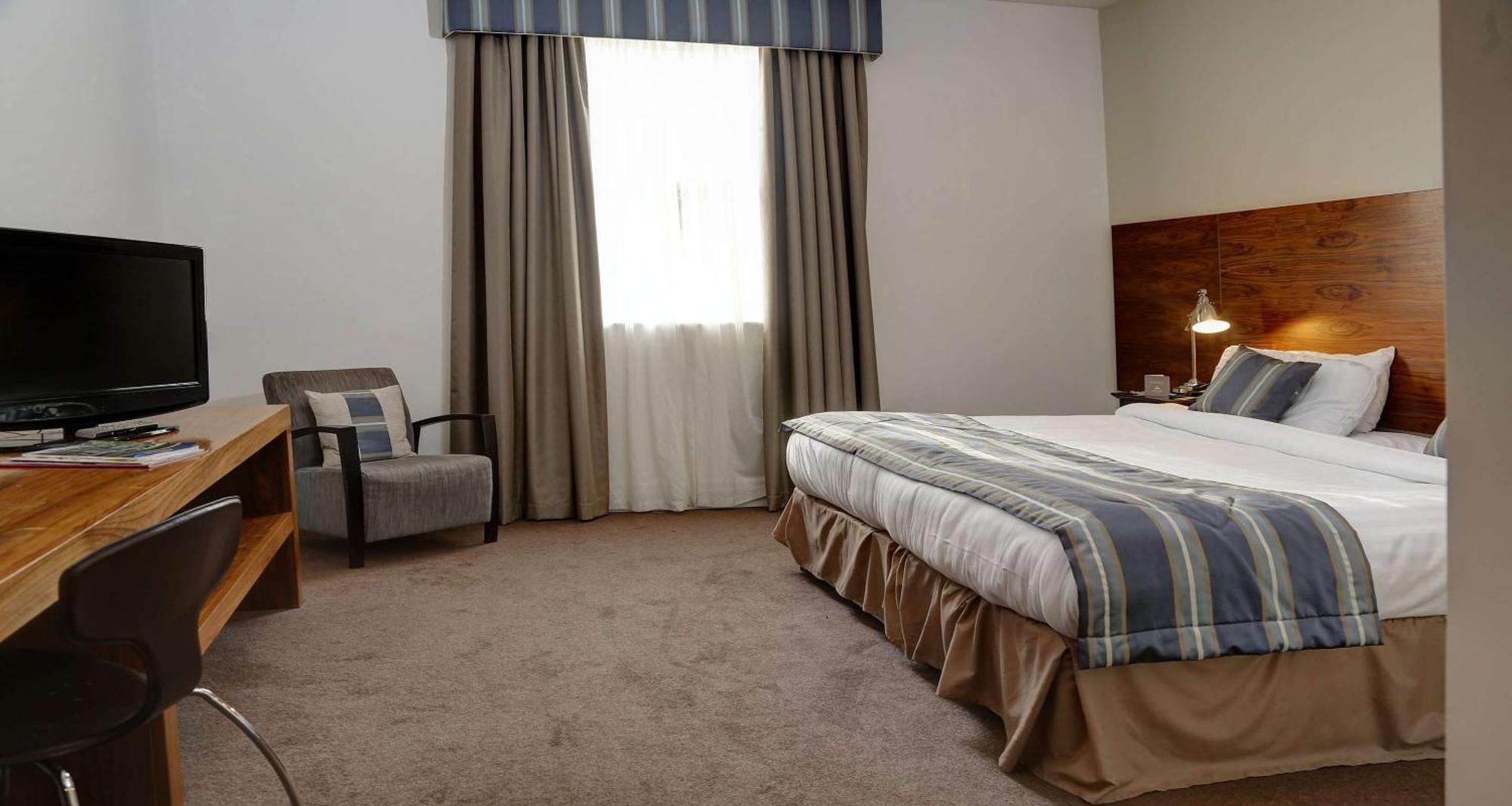 Best Western Plus Aston Hall Hotel Exterior foto