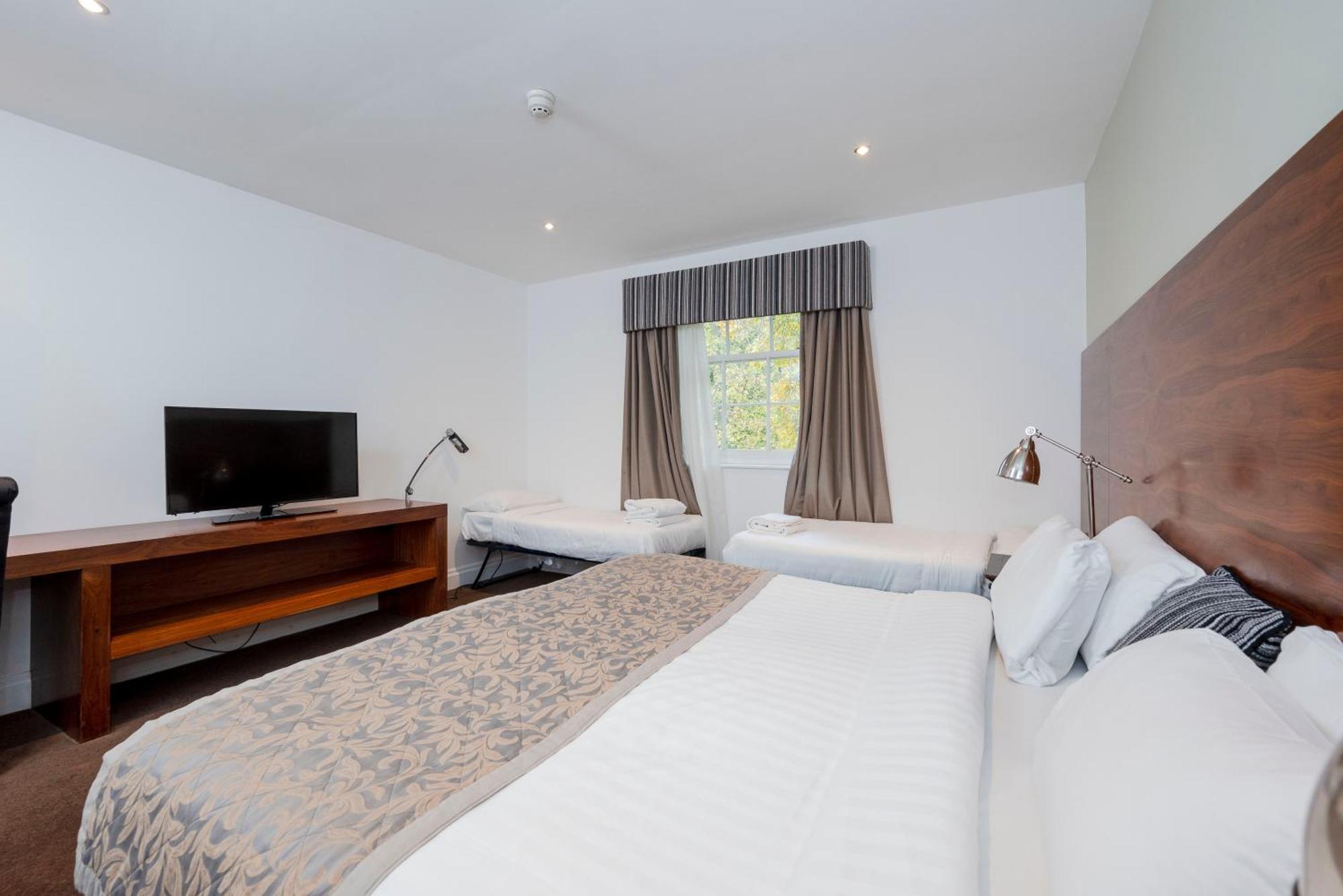 Best Western Plus Aston Hall Hotel Exterior foto